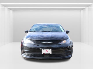 2024 Chrysler Voyager