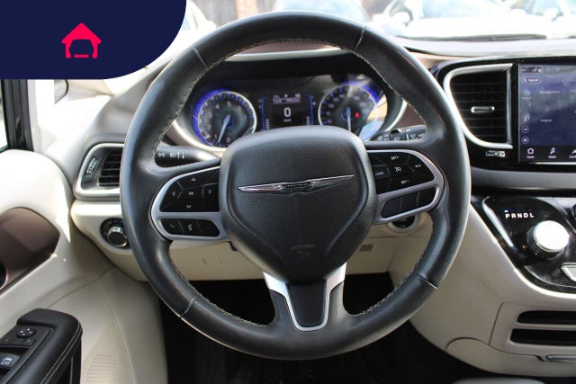 2024 Chrysler Voyager