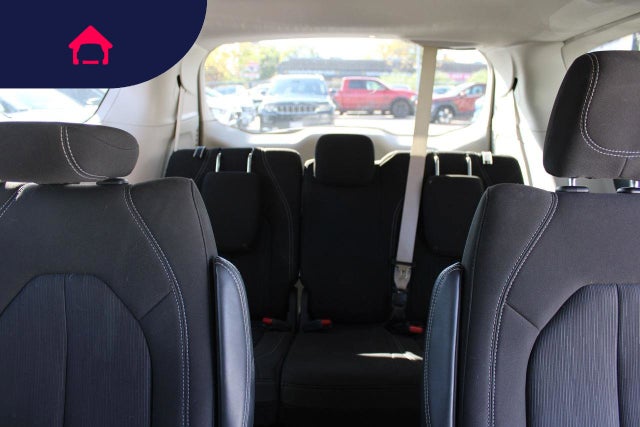 2024 Chrysler Voyager