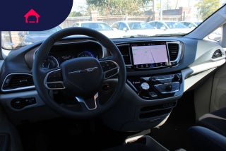 2024 Chrysler Voyager