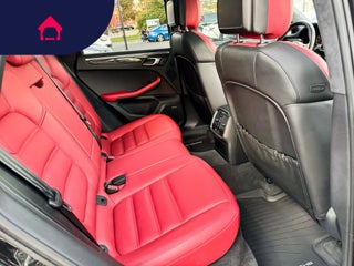 2016 Porsche Macan
