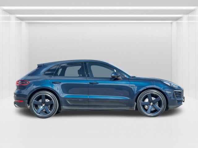 2017 Porsche Macan