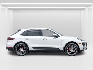 2016 Porsche Macan