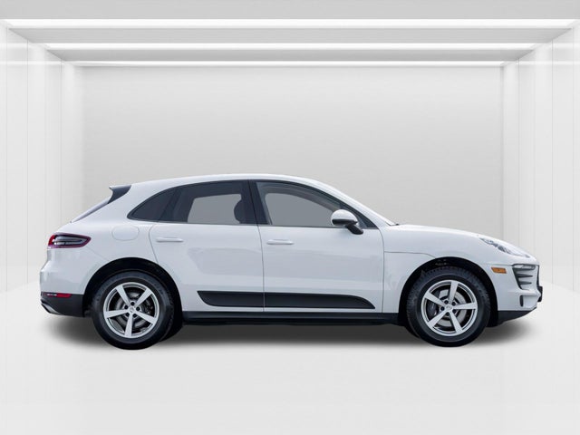 2017 Porsche Macan