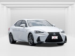 2017 Lexus IS