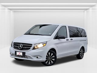 2022 Mercedes-Benz Metris Passenger Van