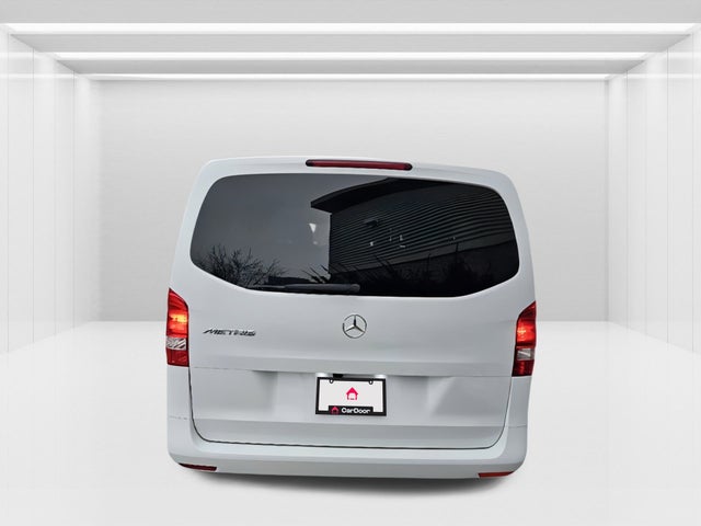 2022 Mercedes-Benz Metris Passenger Van