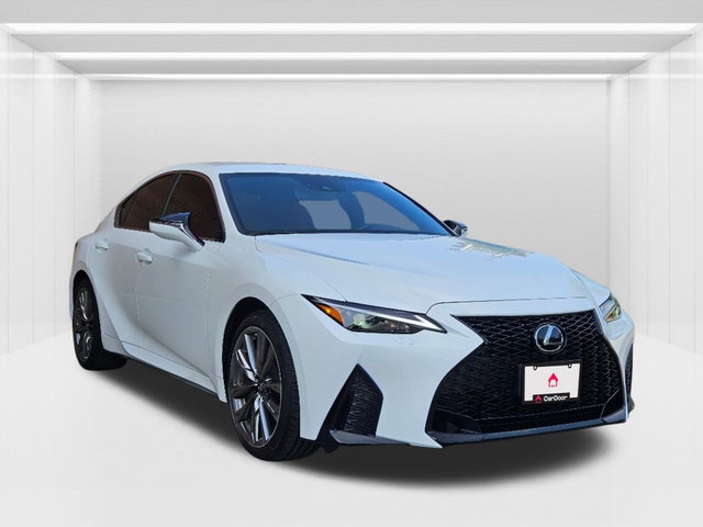 2021 Lexus IS