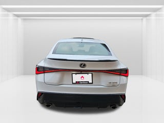 2022 Lexus IS