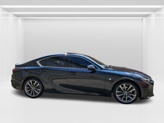 2021 Lexus IS