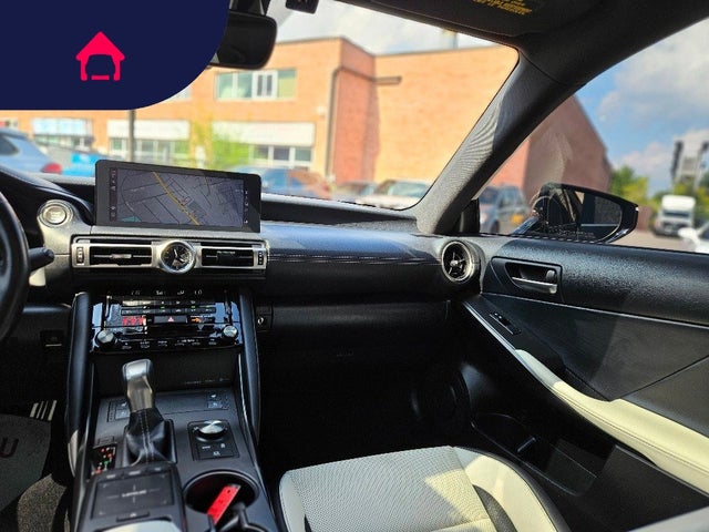 2021 Lexus IS