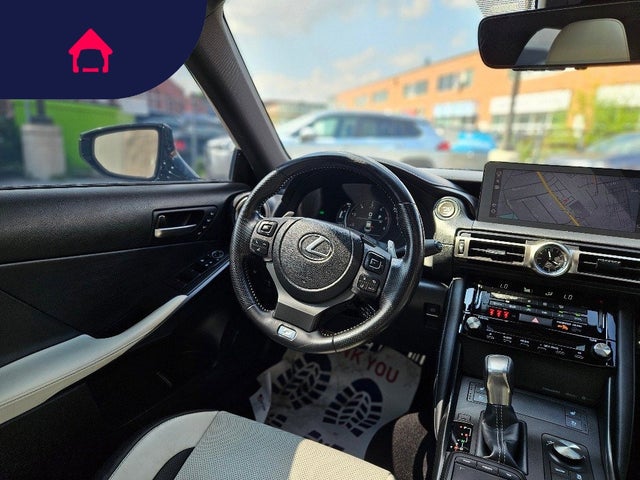 2021 Lexus IS