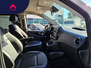 2022 Mercedes-Benz Metris Passenger Van