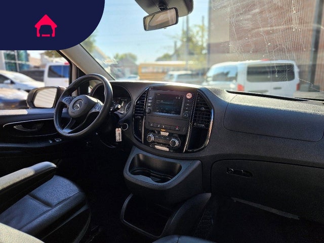 2022 Mercedes-Benz Metris Passenger Van