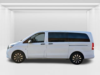 2022 Mercedes-Benz Metris Passenger Van