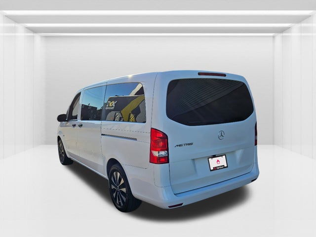 2022 Mercedes-Benz Metris Passenger Van