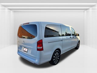 2022 Mercedes-Benz Metris Passenger Van