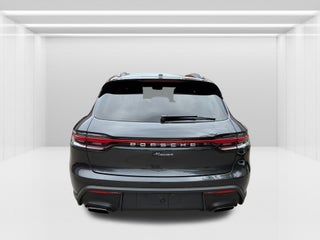 2022 Porsche Macan
