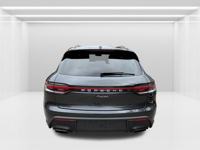 2022 Porsche Macan