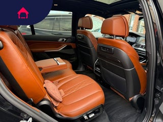 2022 BMW X7