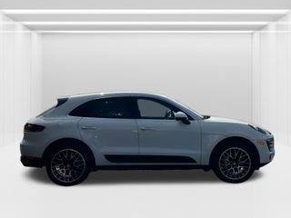 2015 Porsche Macan