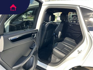2015 Porsche Macan