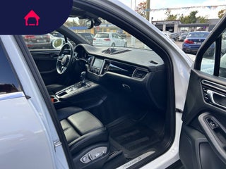 2015 Porsche Macan