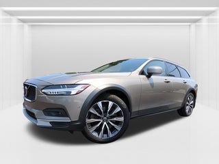 2022 Volvo V90 Cross Country