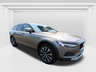 2022 Volvo V90 Cross Country