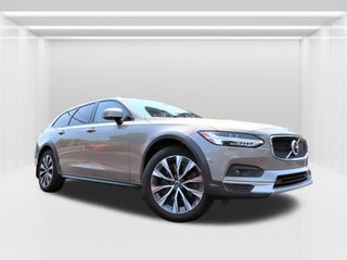 2022 Volvo V90 Cross Country