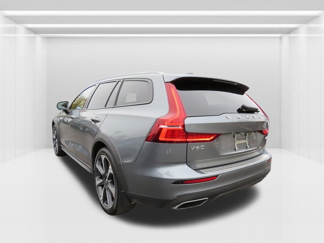 2021 Volvo V60 Cross Country