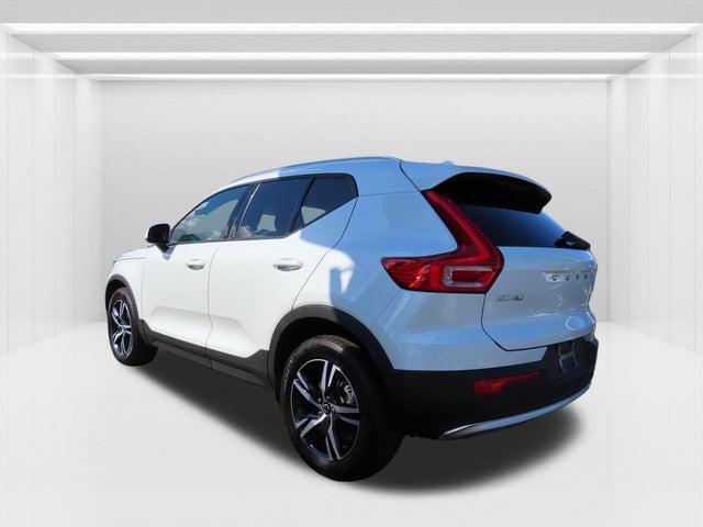 2023 Volvo XC40