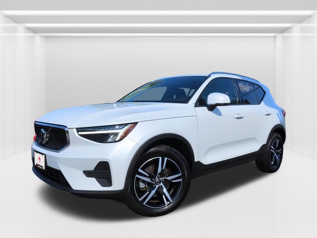 2023 Volvo XC40