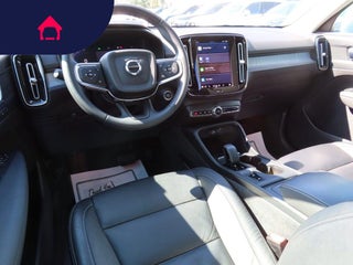 2023 Volvo XC40