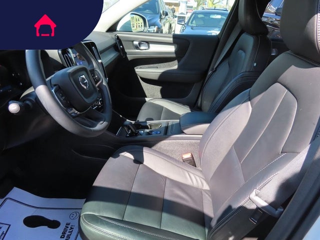 2023 Volvo XC40