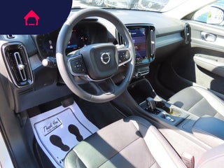 2023 Volvo XC40