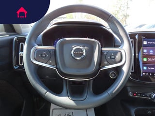 2023 Volvo XC40