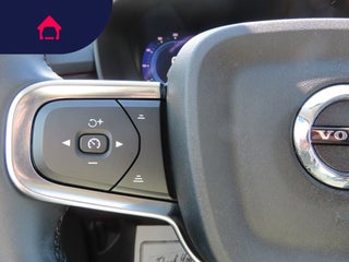 2023 Volvo XC40