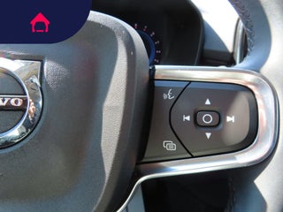 2023 Volvo XC40