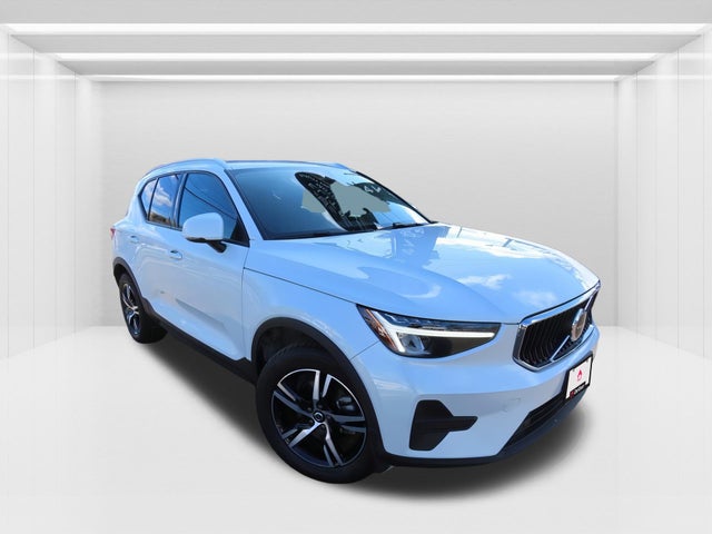 2023 Volvo XC40