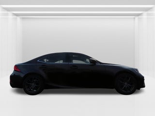 2018 Lexus IS