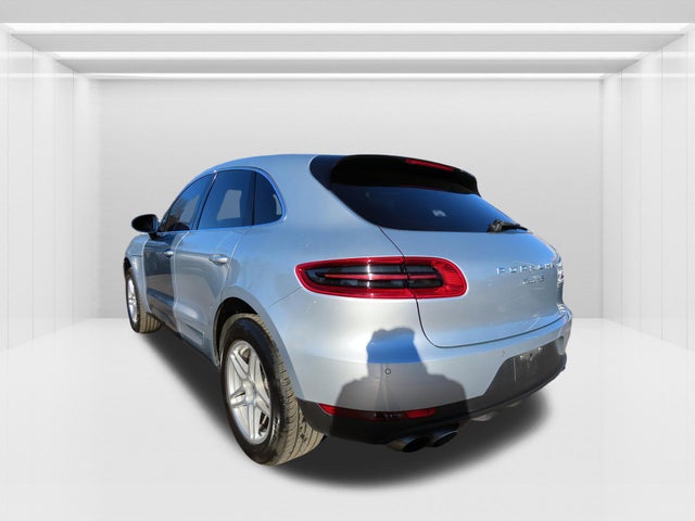 2016 Porsche Macan