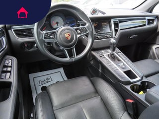 2015 Porsche Macan