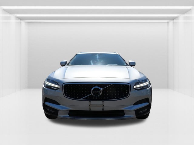 2018 Volvo V90 Cross Country