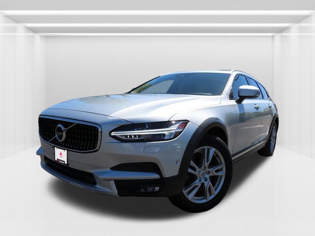 2018 Volvo V90 Cross Country