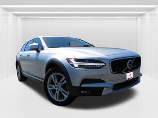 2018 Volvo V90 Cross Country