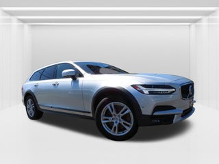 2018 Volvo V90 Cross Country