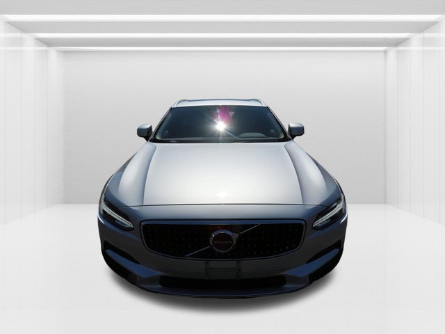 2018 Volvo V90 Cross Country
