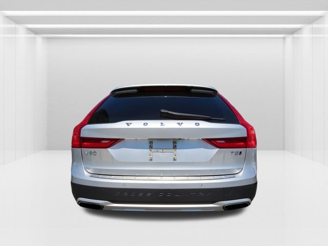 2018 Volvo V90 Cross Country