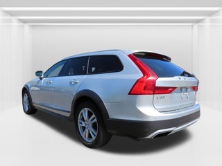 2018 Volvo V90 Cross Country